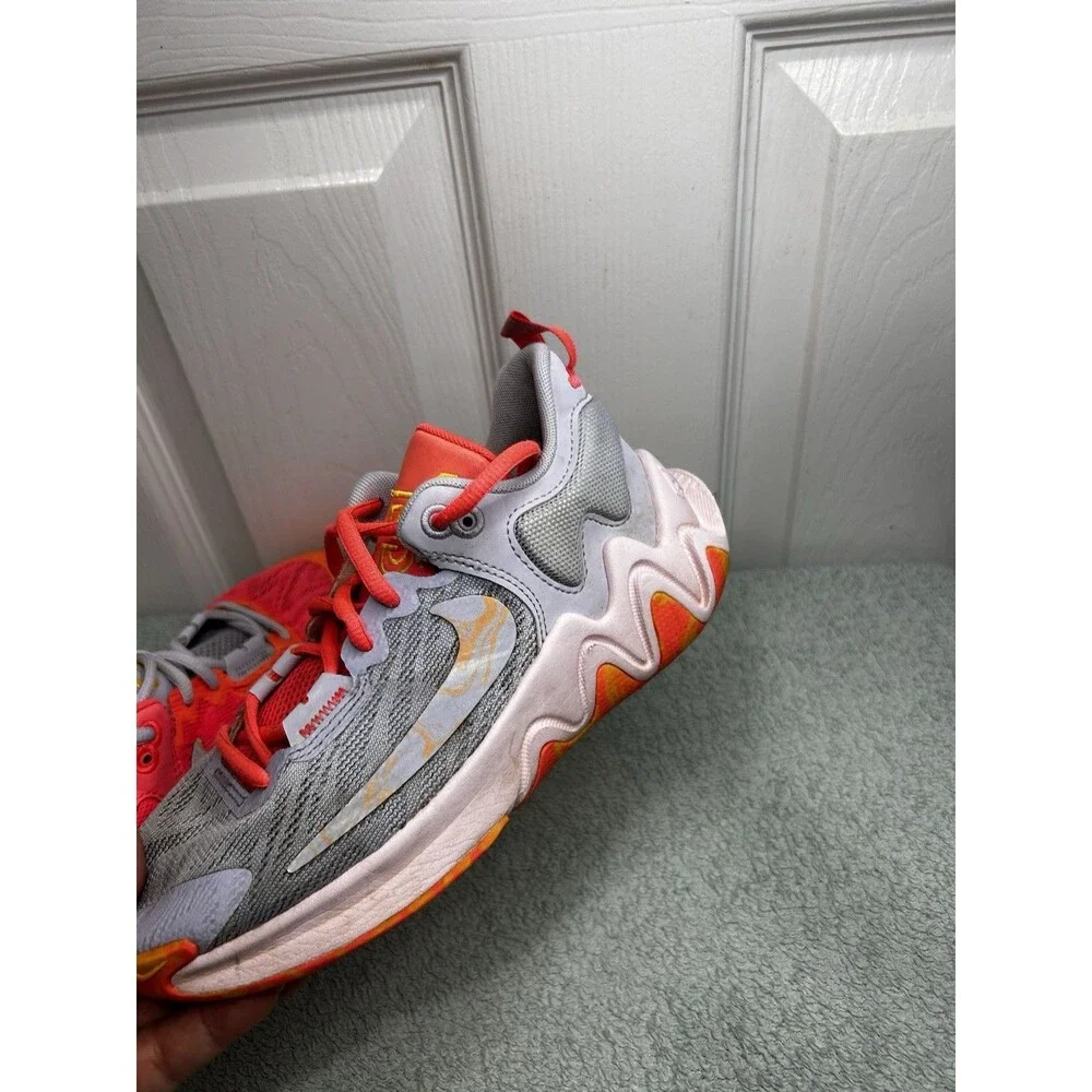 Nike Giannis Immortality 2 Smoothie Basketball Shoes Youth Size 4Y DQ1943-600